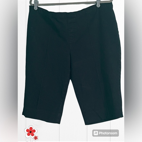 Isaac Mizrahi Pants - Isaac Mizrahi live pedal pushers black 20WP elastic back pull-on faux fly